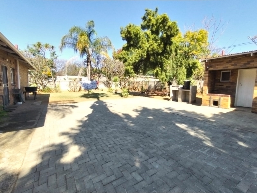 3 Bedroom Property for Sale in Bodorp North West